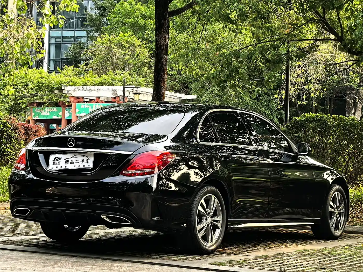 Mercedes-Benz C-Class 2015 Facelift C 200 L Sport фото 24
