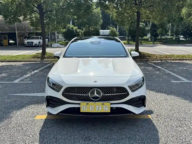 Mercedes-Benz A-Class 2025 A 200 L Fashion Edition — фото 3