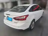 Фото 2 - Ford Focus