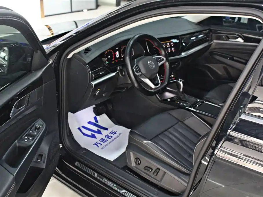 Volkswagen Passat 2023 Facelift 330TSI Starlight Elite Edition фото 4