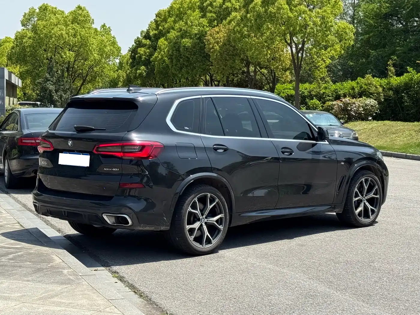BMW X5 (Import) 2020 xDrive40i Premium M Sport Package фото 4