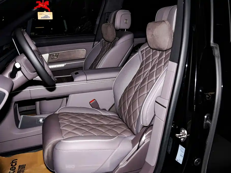 NIO ES8 2026 2025 Model 6-Seat Executive Luxury Edition