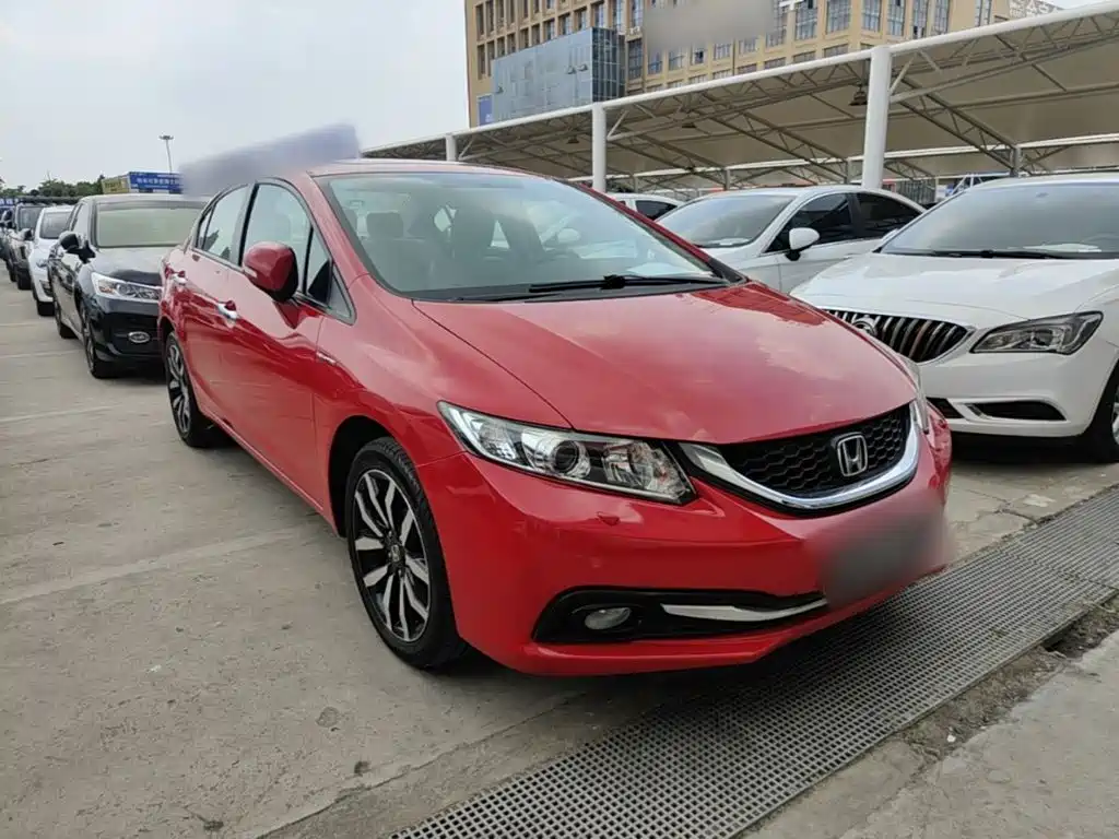 Фото 4 - Honda Civic