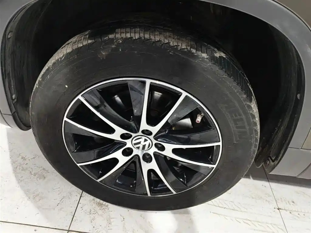 Volkswagen Tiguan 2015 1.8TSI Automatic 2WD Highline фото 23