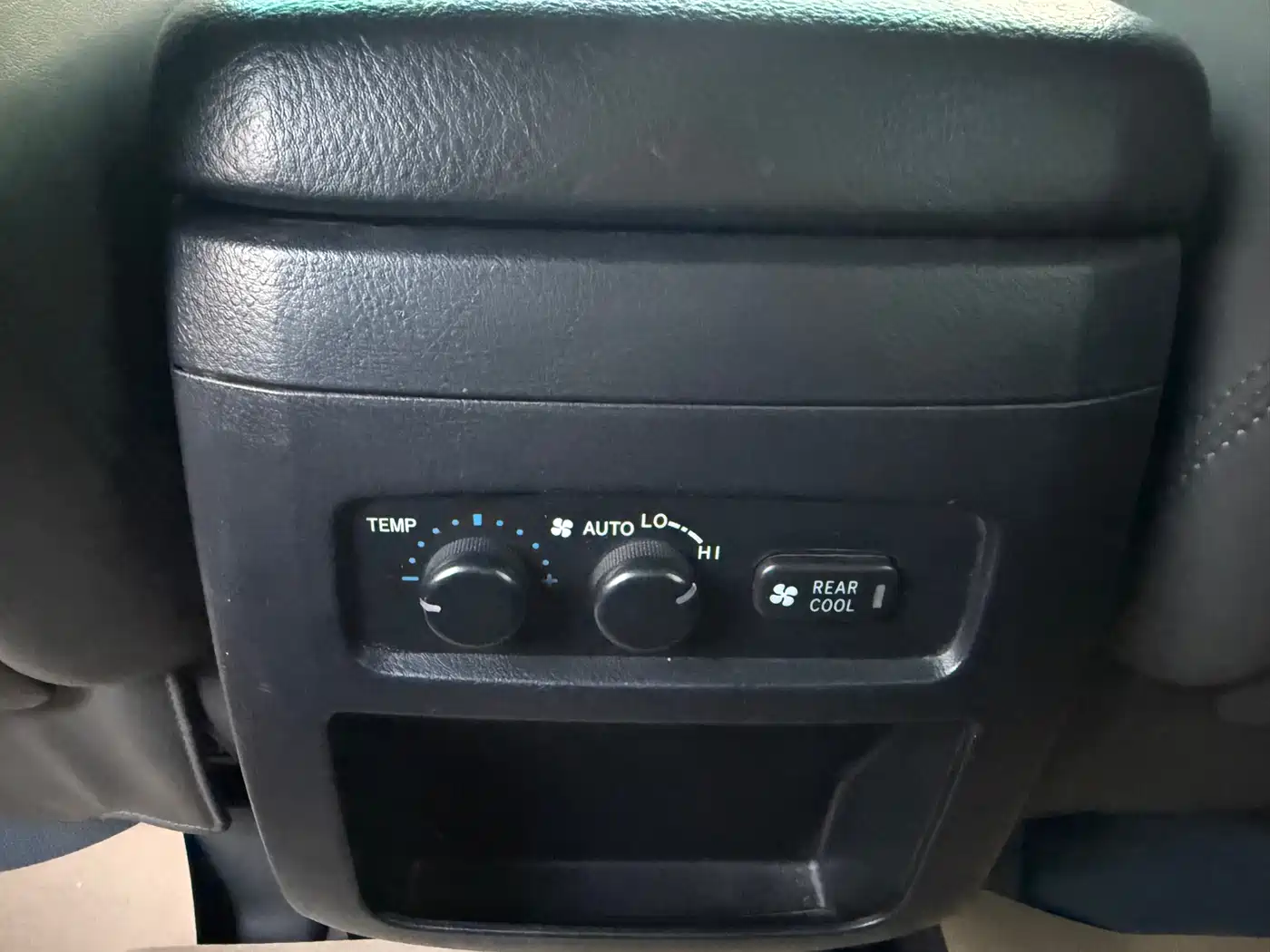 Toyota Prado фото 9
