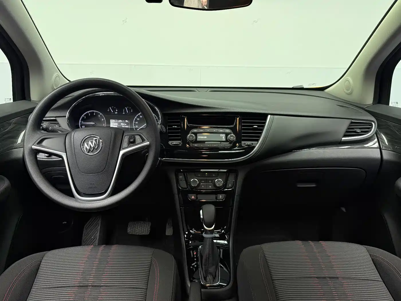 Buick Encore 2016 18T Automatic 2WD Urban Leading фото 9
