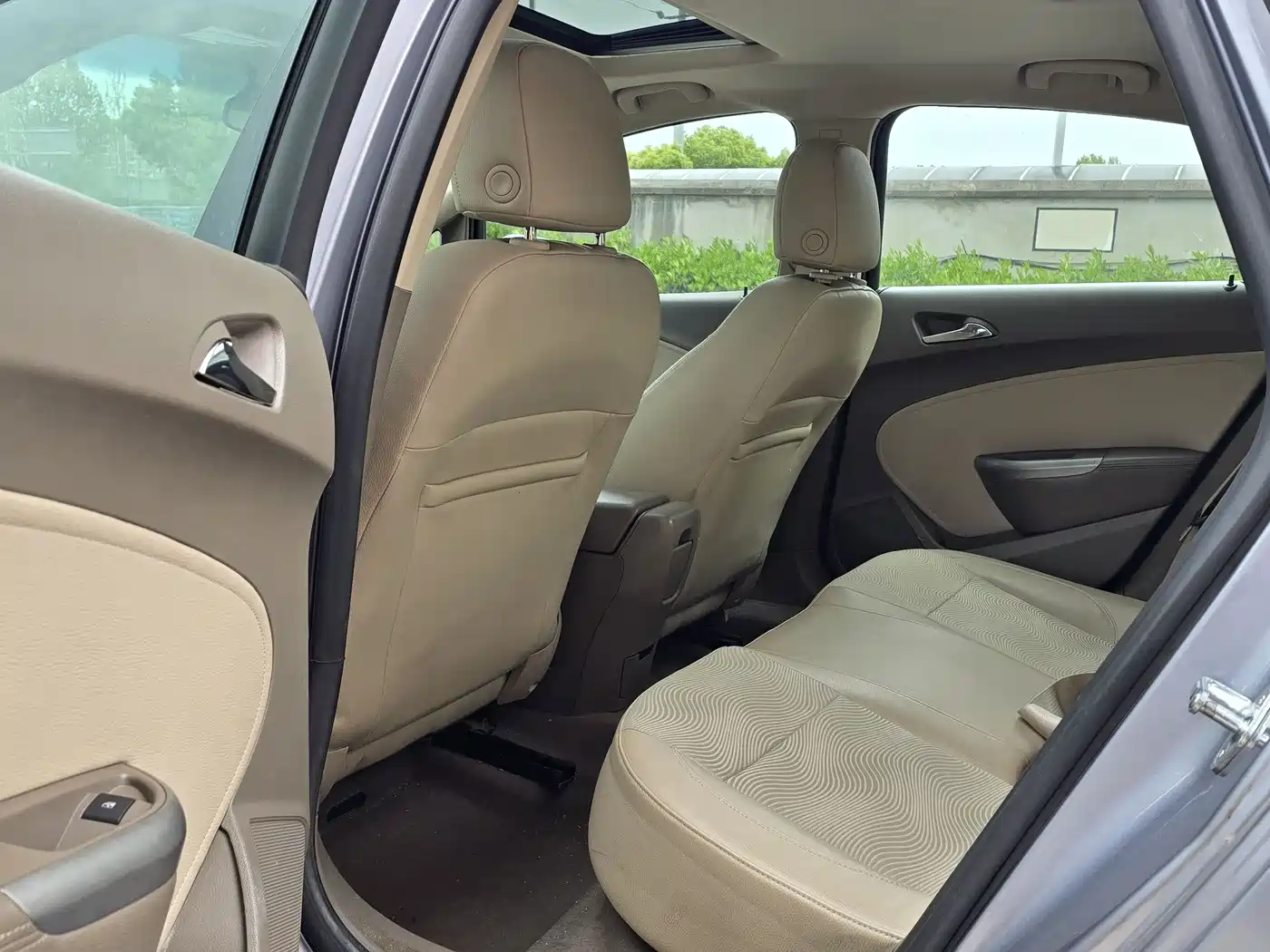 Buick Excelle 2010 GT 1.6L Manual Progressive Edition фото 7
