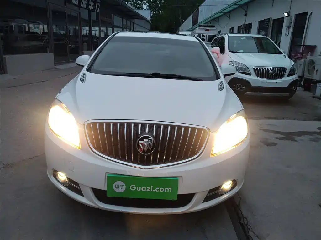 Buick Excelle 2013 GT 1.6L Automatic Fashion Edition фото 3