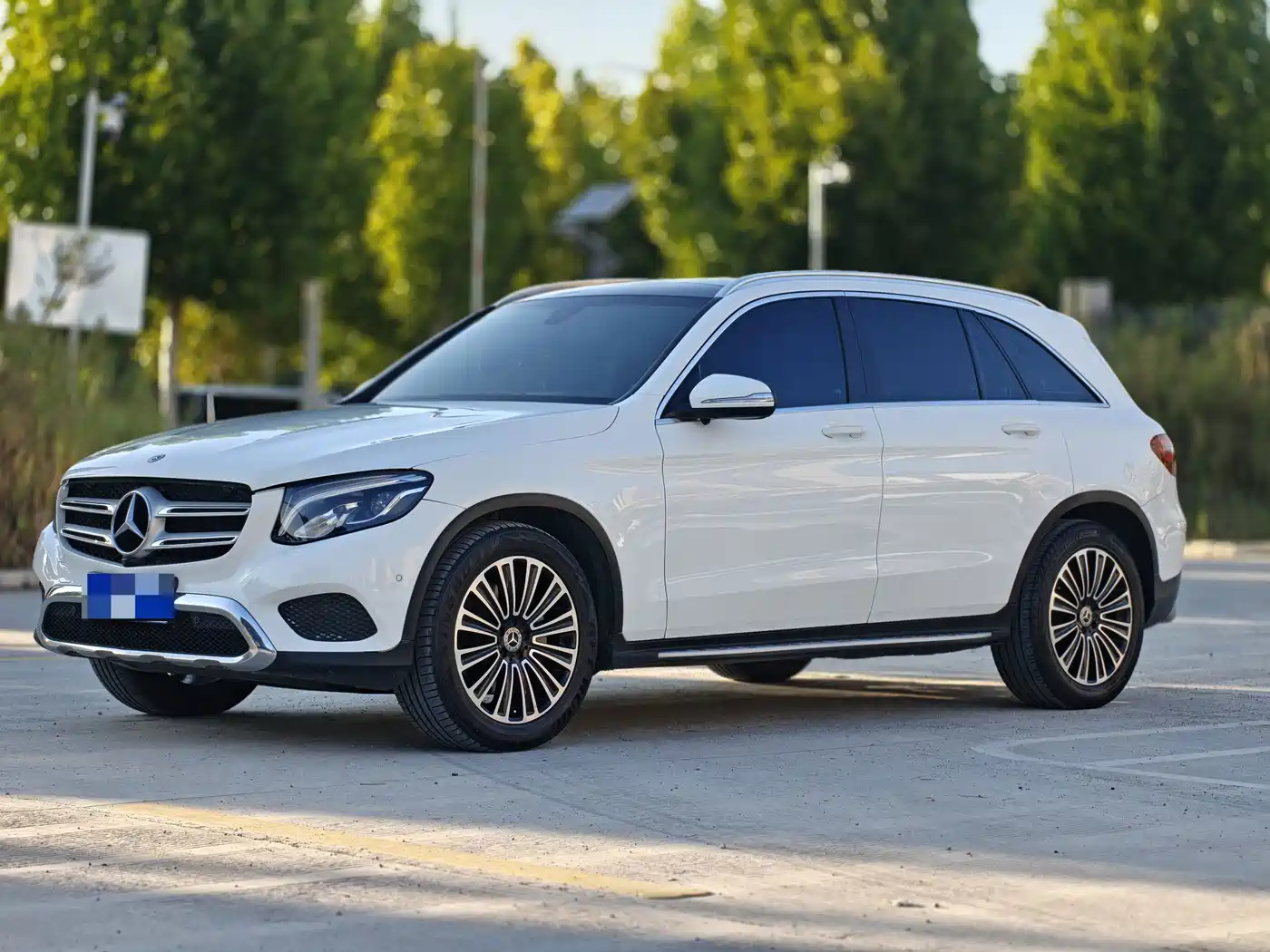 Фото 1 - Mercedes-Benz GLC