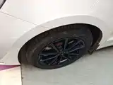 Фото 23 - Geely Borui