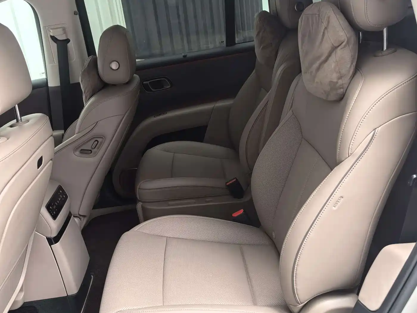 Li Auto Li i8 2025 2025 Standard Edition