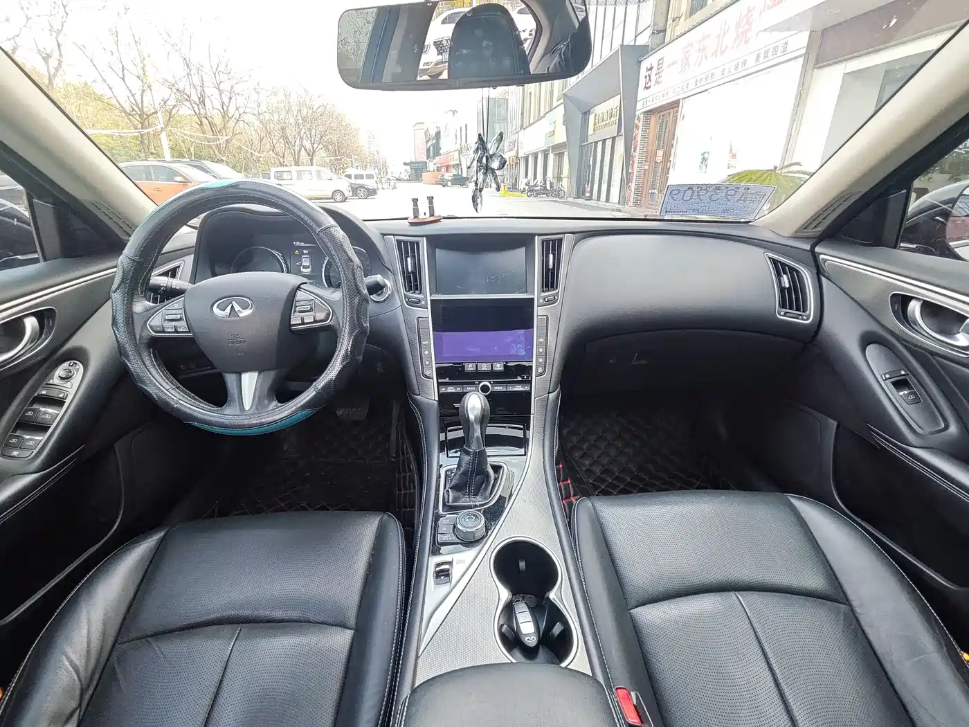 Фото 9 - Infiniti Q50L