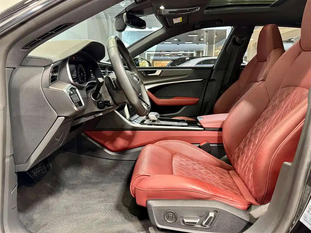 Audi A7L 2023 45 TFSI quattro S-line Black Warrior Edition фото 18