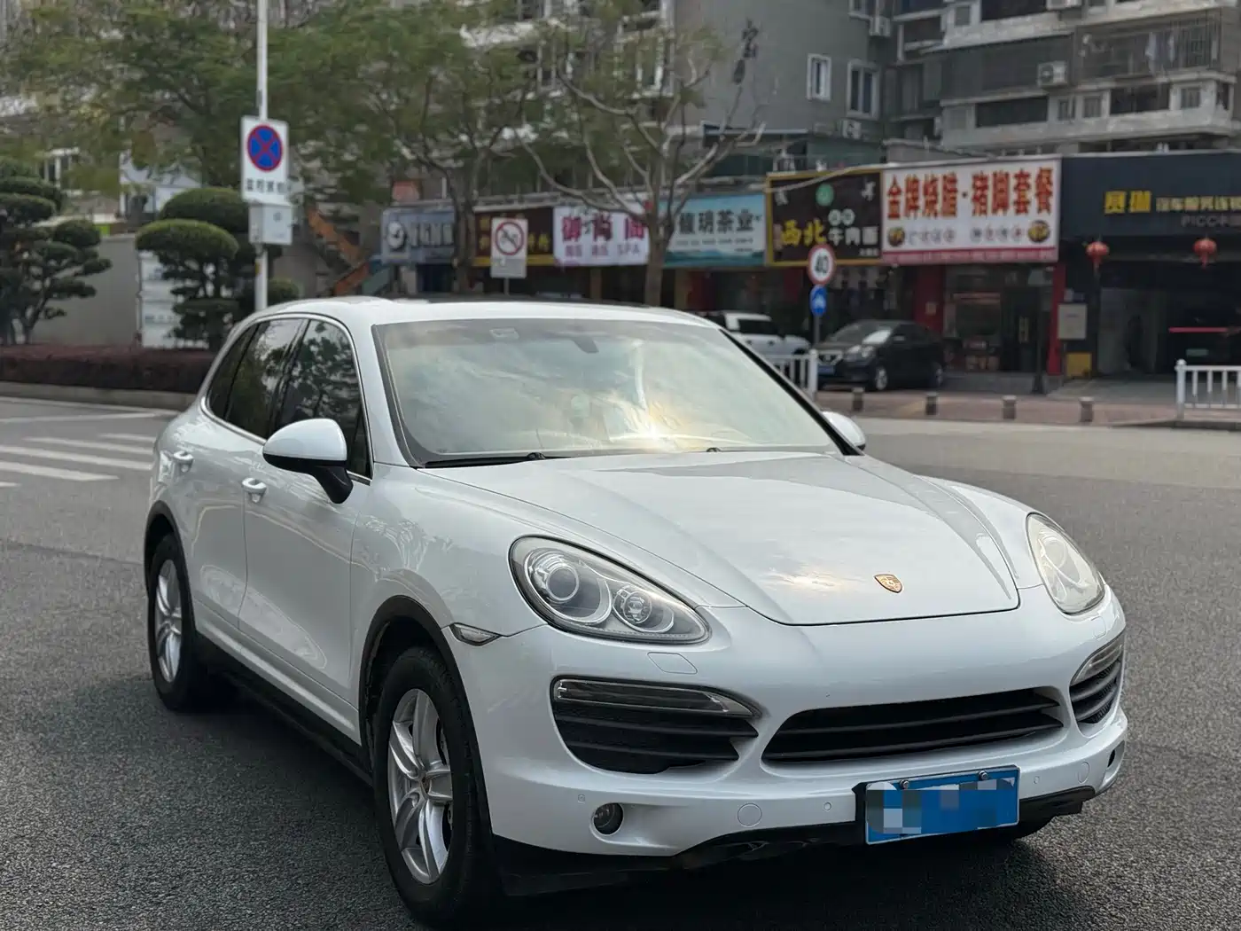 Porsche Cayenne 2011 Cayenne S 4.8L фото 3