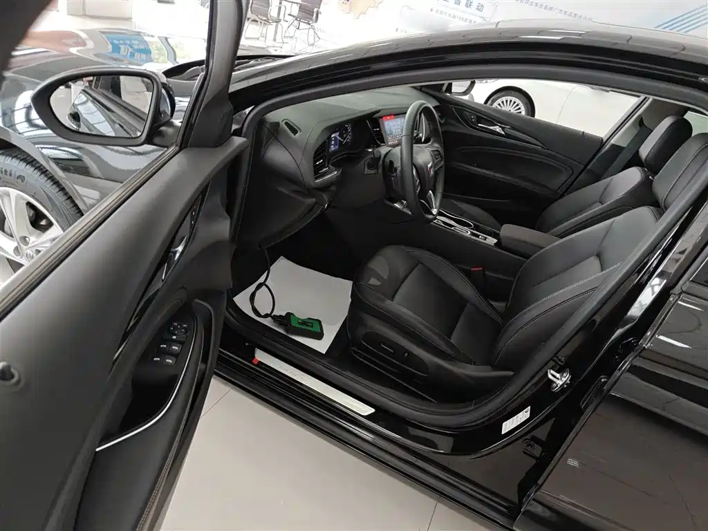 BUICK REGAL