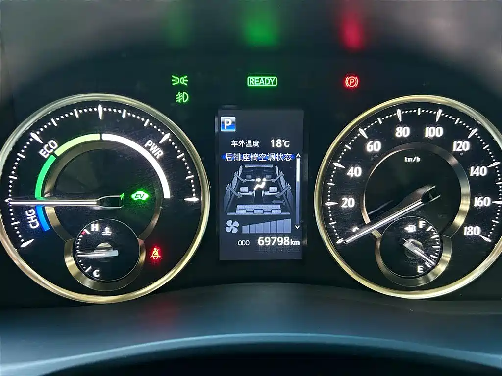 Toyota Alphard 2023 Dual Hybrid 2.5L Ultimate Gold Edition фото 4