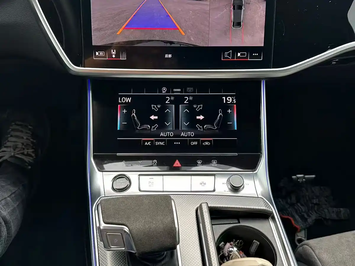 Audi A6L 2024 45 TFSI Premium Elegance фото 16