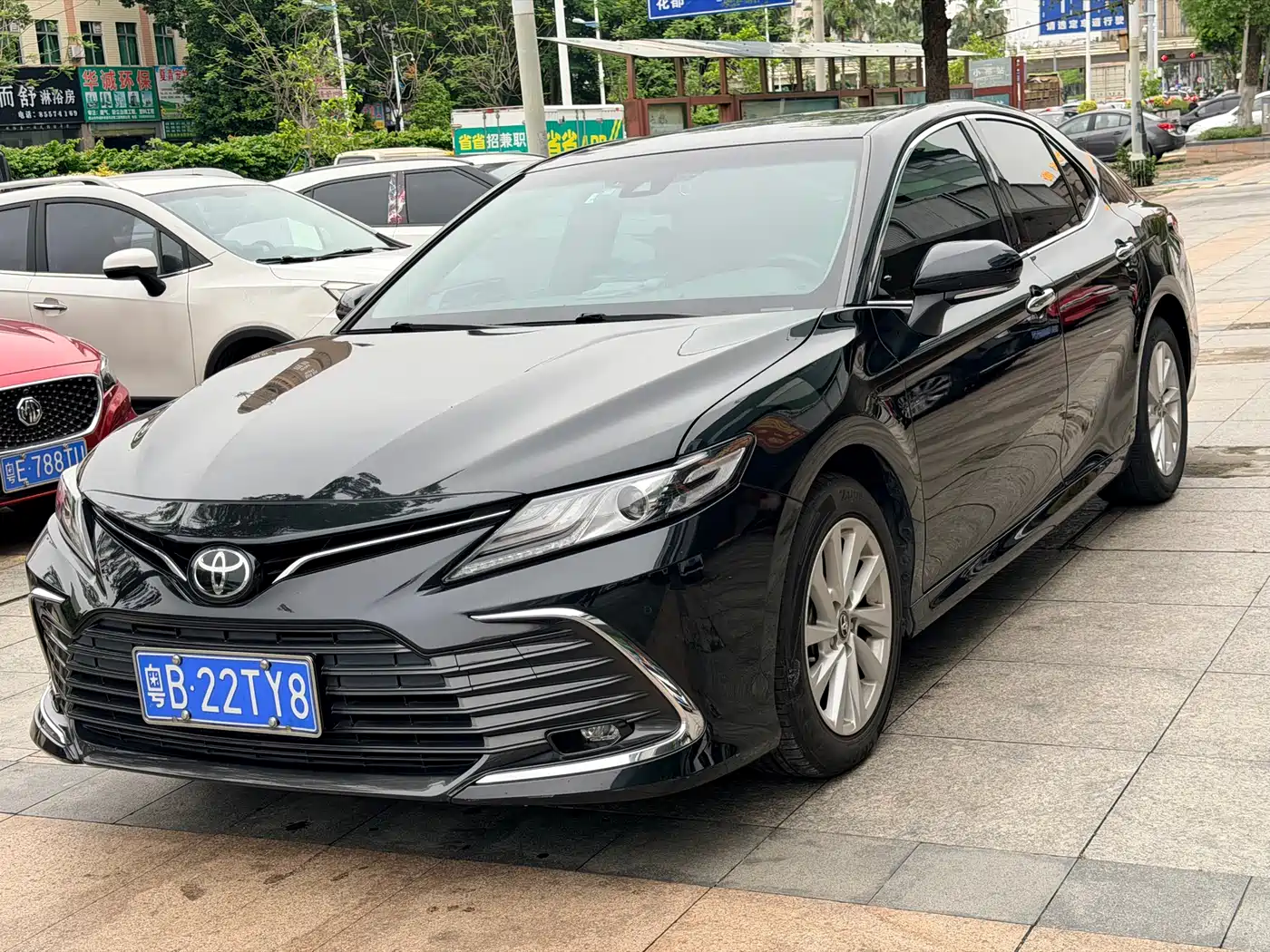 Toyota Camry 2021 2.0G Luxury Edition