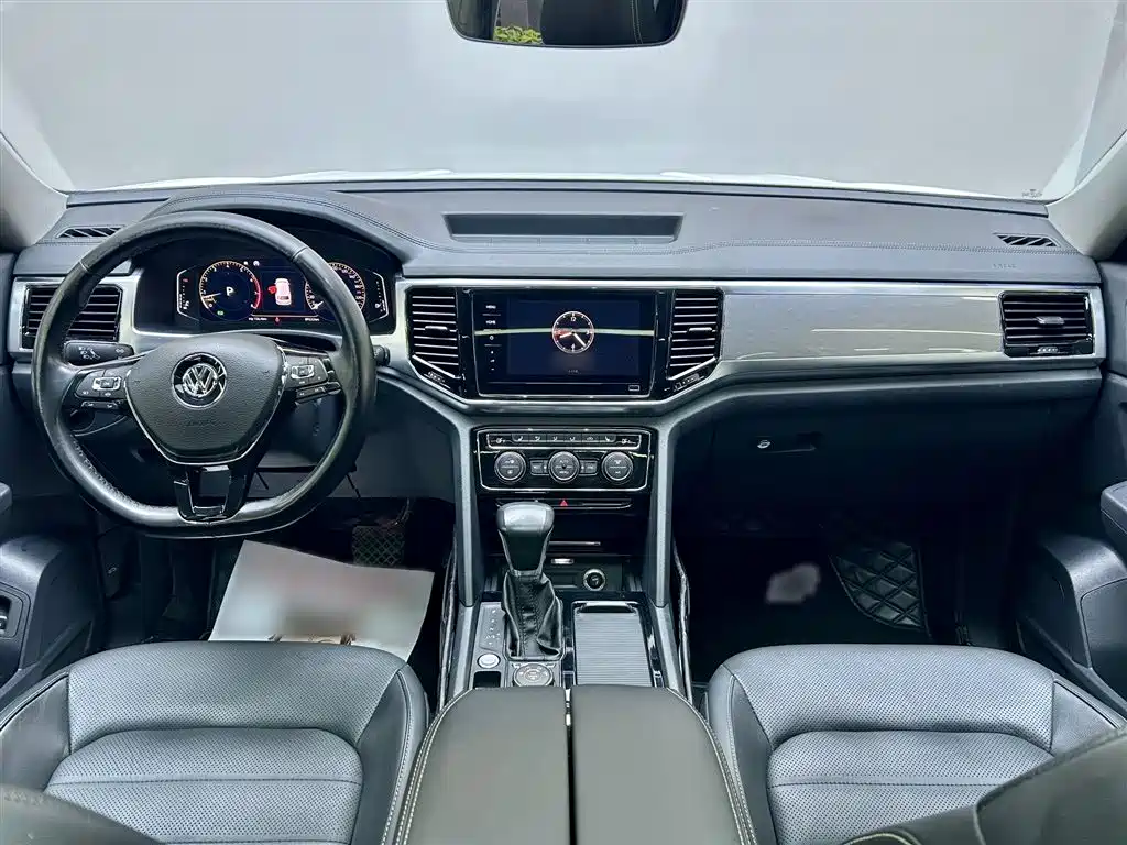 Volkswagen Teramont 2020 380TSI 4WD Luxury Edition China VI фото 10