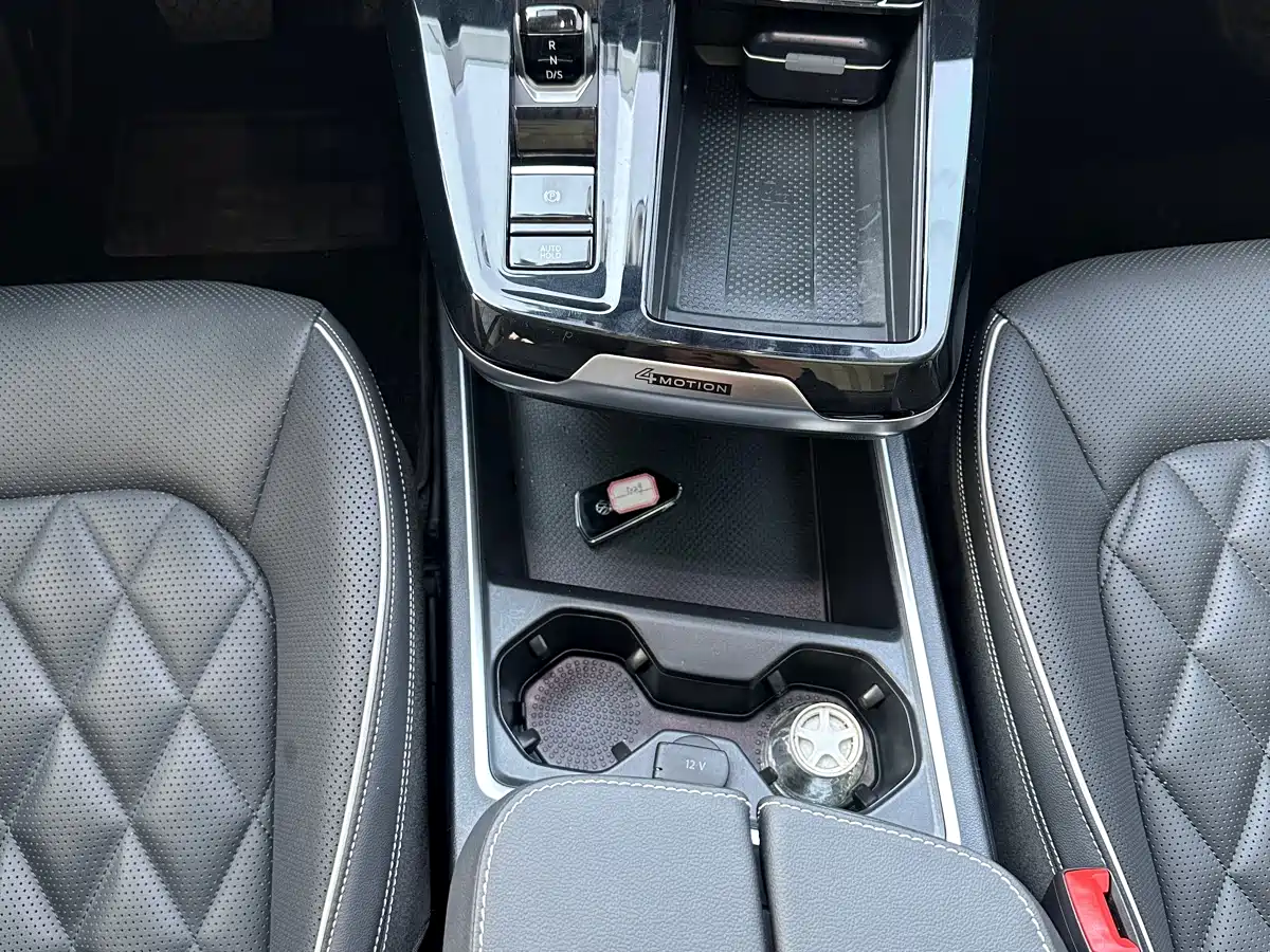 Volkswagen Talagon 2023 Facelift 530TSI 4WD Flagship Victory Pro Edition 6-Seater фото 8