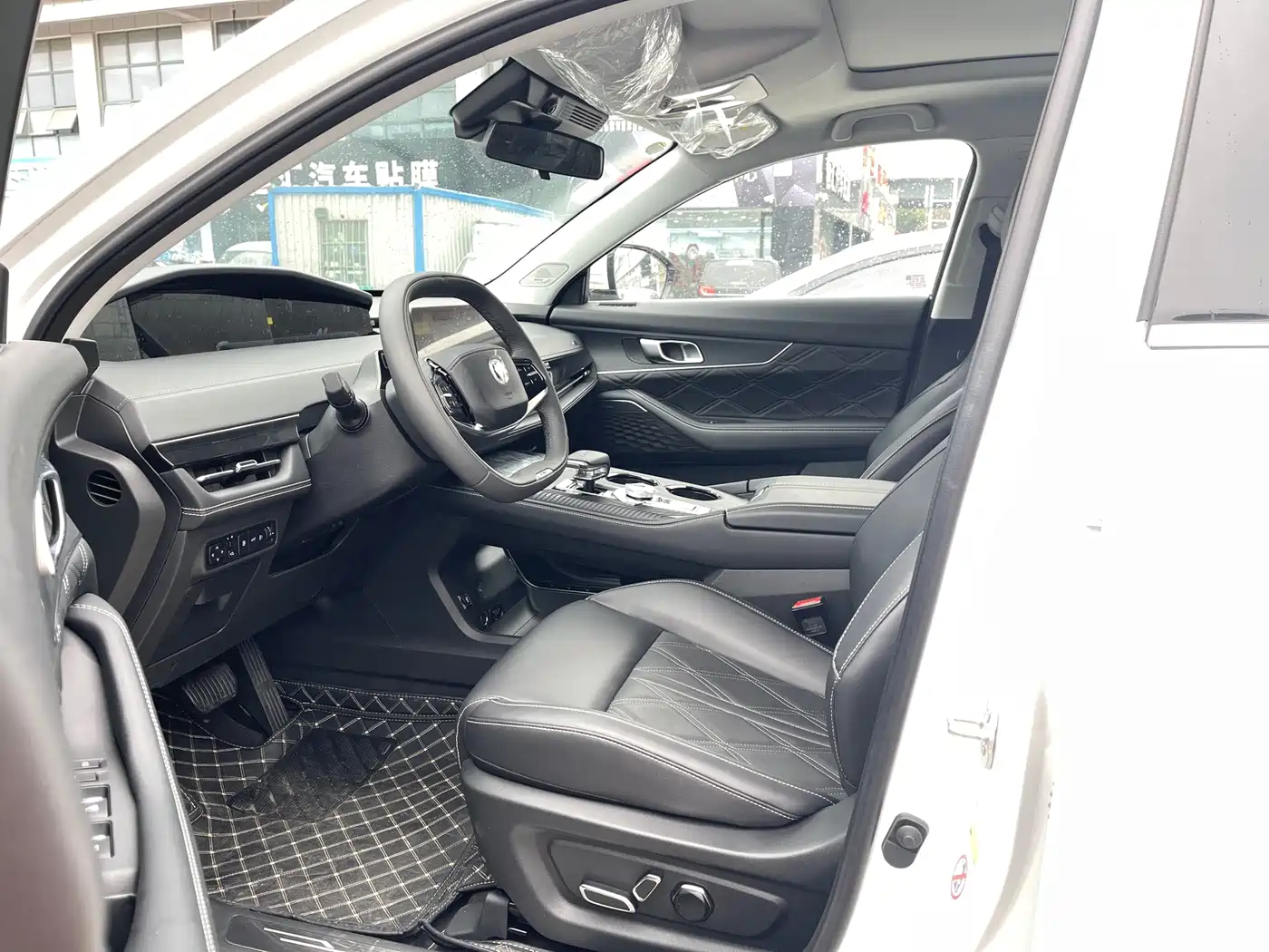 CHANGAN UNI K SMART IDD