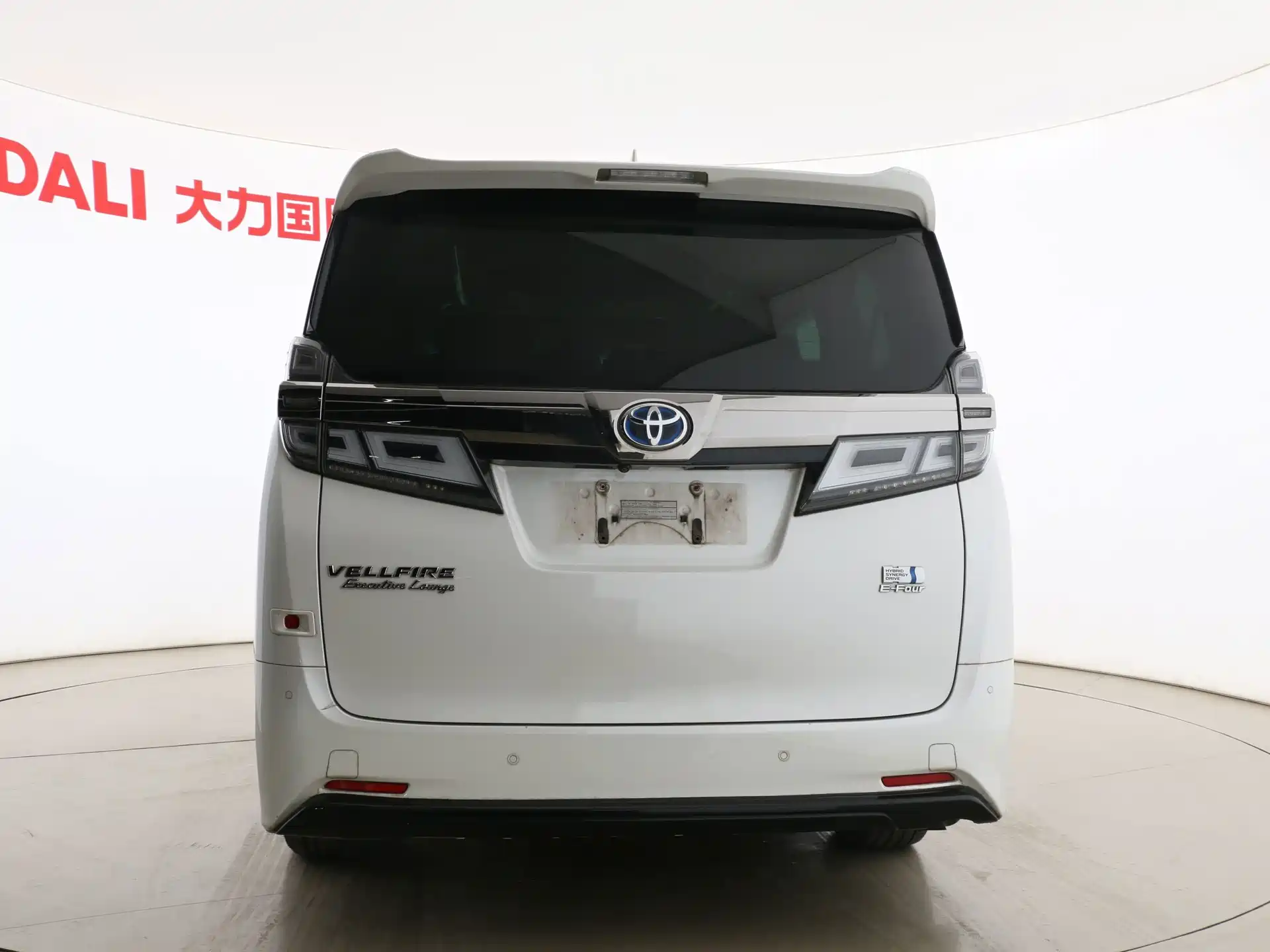 Фото 21 - Toyota Vellfire