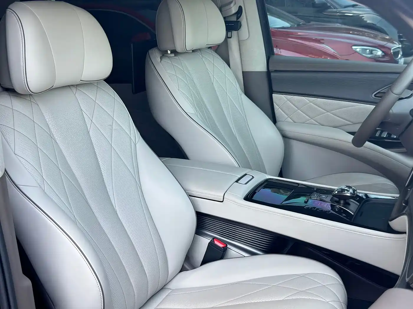 Denza D9 2022 2022 DM-i 970 AWD Flagship