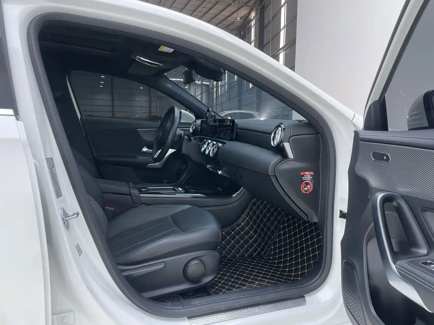 Фото 15 - Mercedes-Benz A-Class
