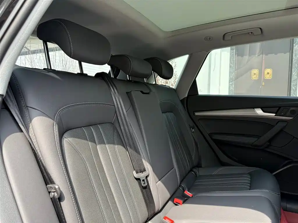 Audi Q5L 2022 40T Fashion Elegance фото 26
