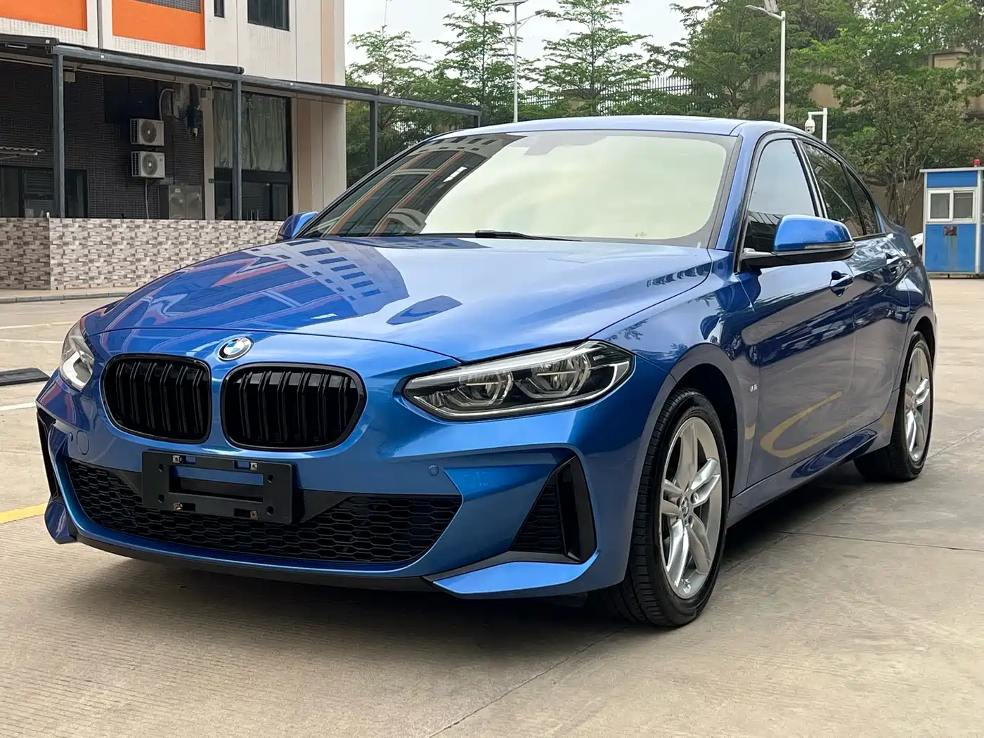 BMW 1 Series 2020 Model 120i M Sport Package фото 2
