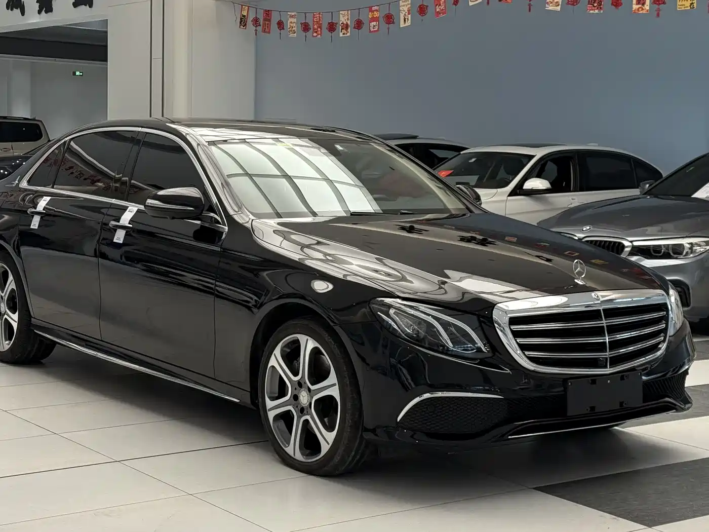 Mercedes-Benz E-Class 2016 E 300 L Sport Fashion Type фото 13
