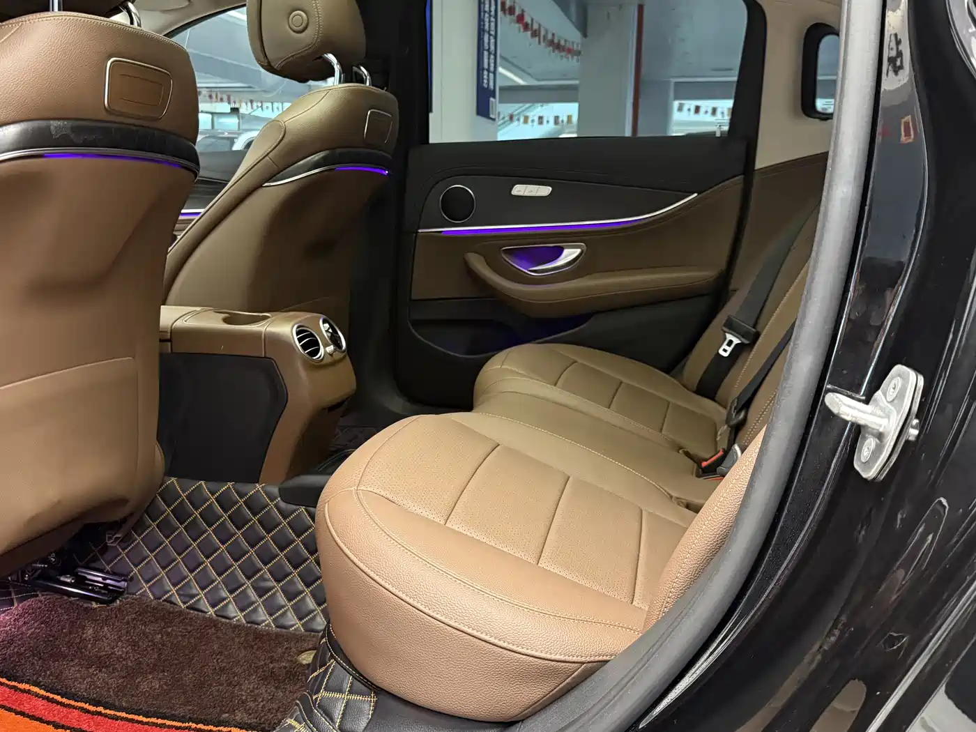 Mercedes-Benz E-Class 2016 E 300 L Sport Fashion Type фото 11