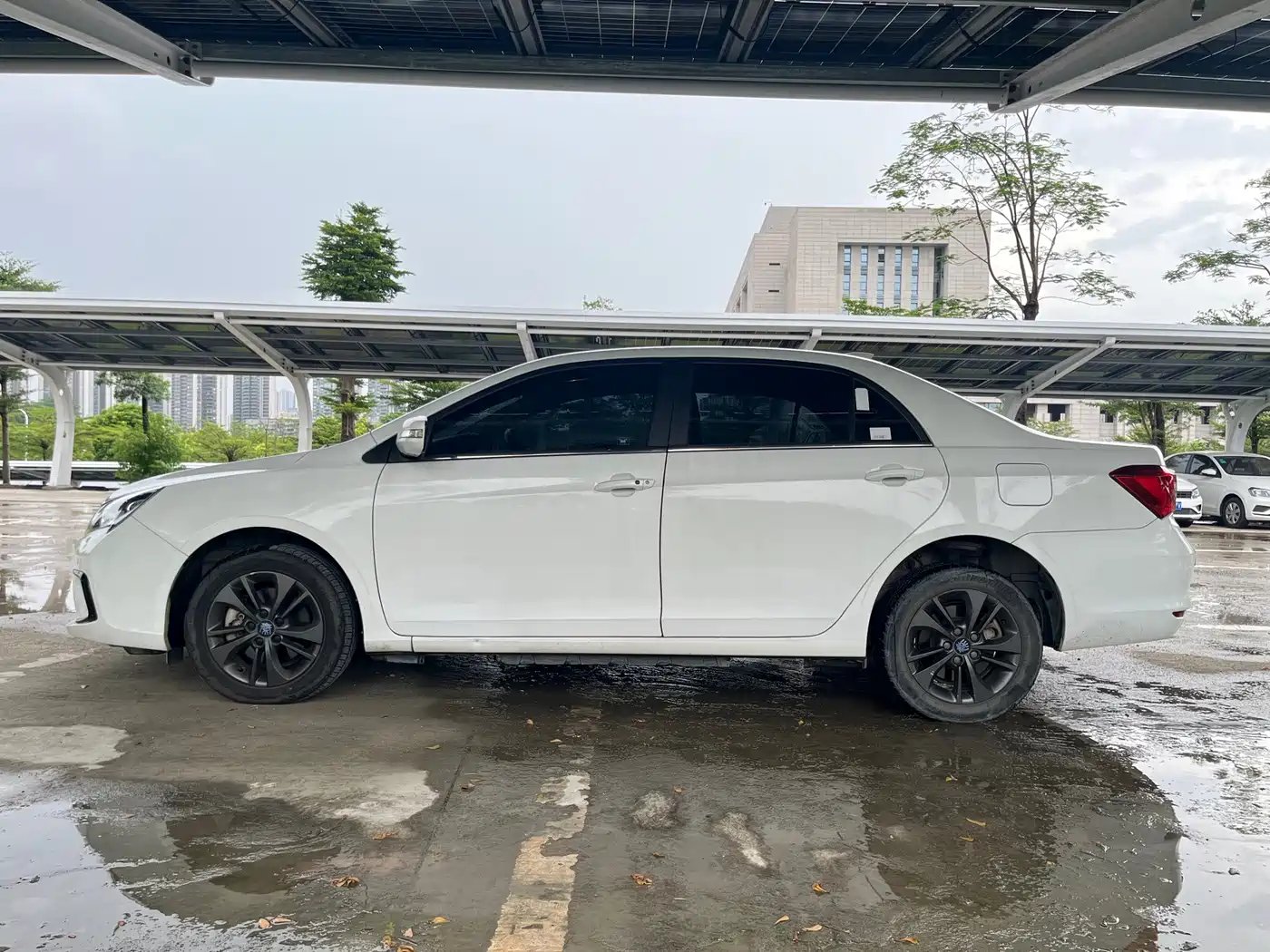 BYD Qin New Energy 2018 2017 1.5T Premium Model