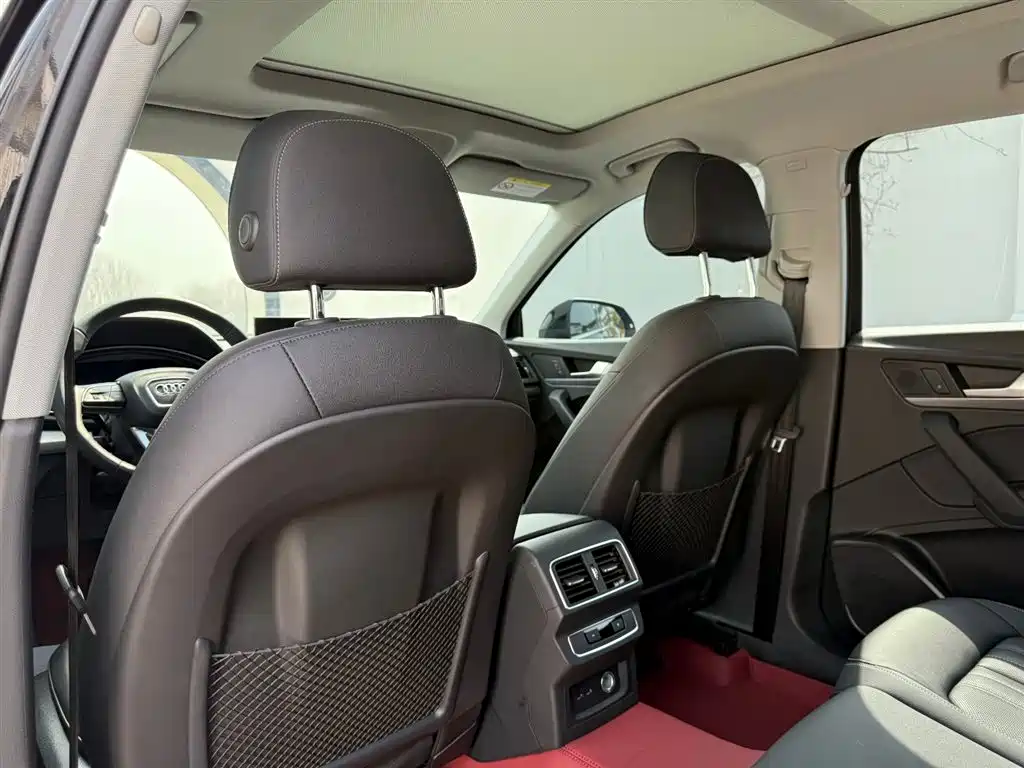 Audi Q5L 2022 40T Fashion Elegance фото 24