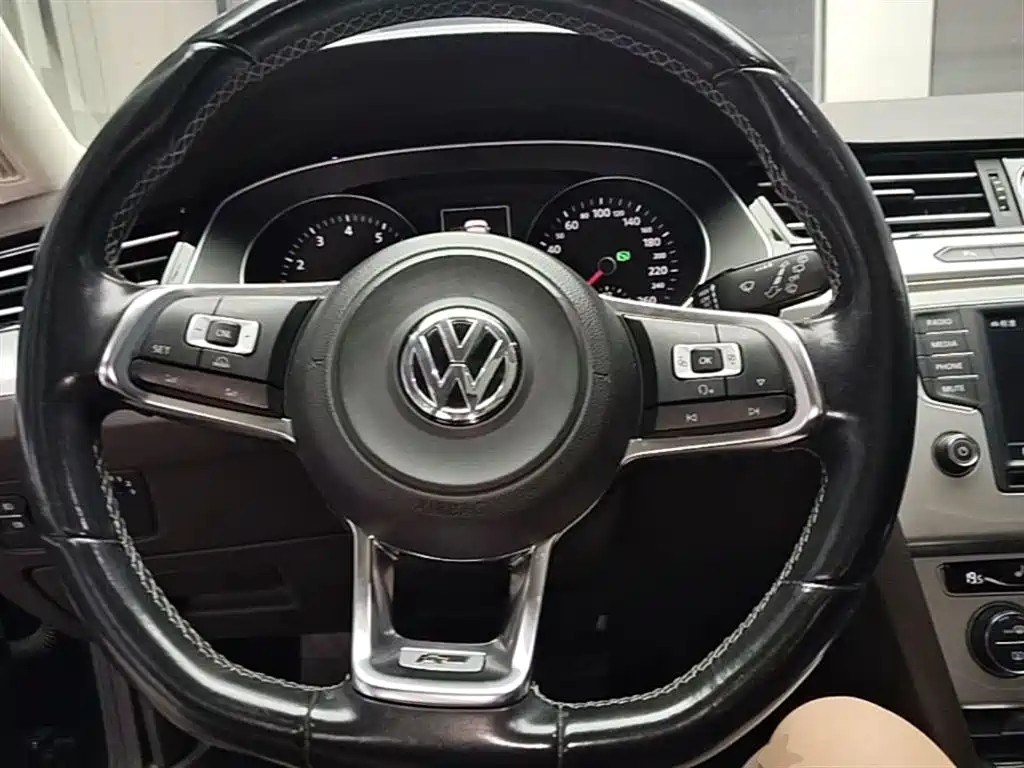 Volkswagen Weilan 2016 380TSI 2WD Comfort Edition фото 11