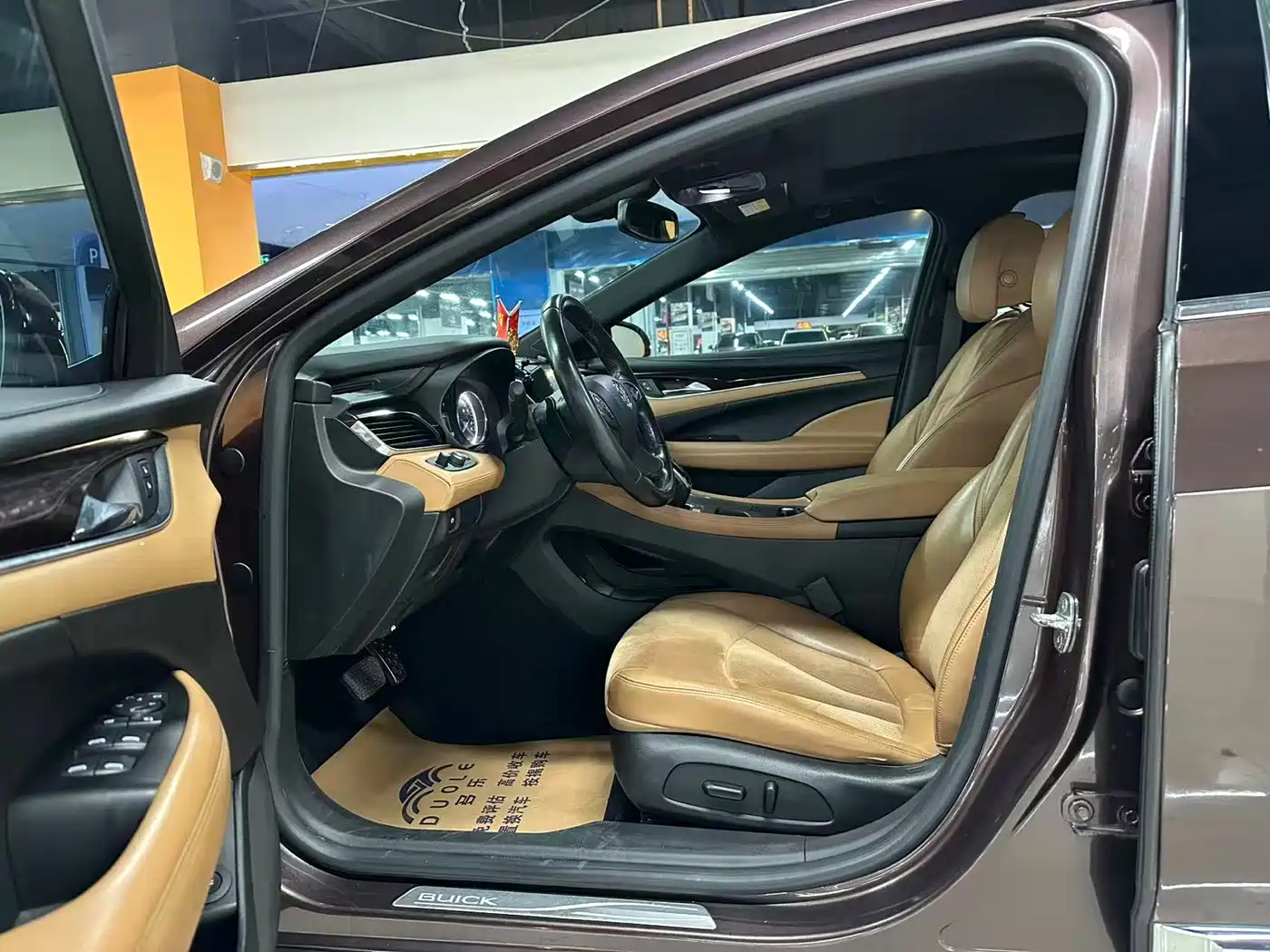 Buick LaCrosse 2016 20T Elite Type фото 5