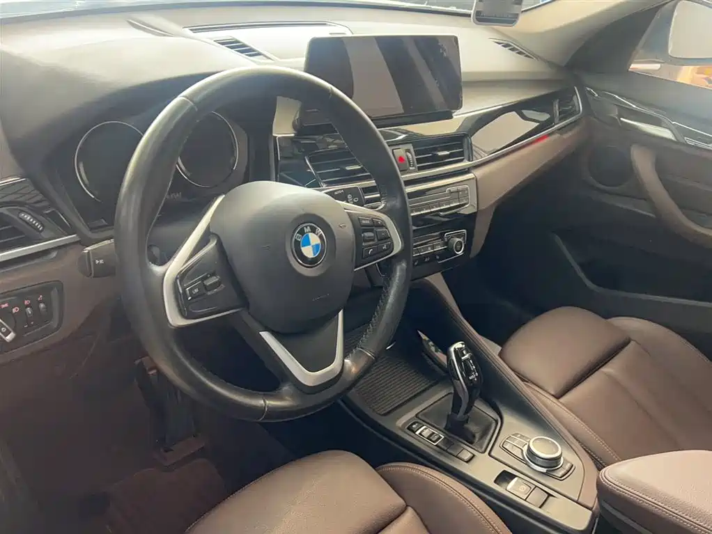 BMW X1 2020 sDrive25Li Leading Model фото 10