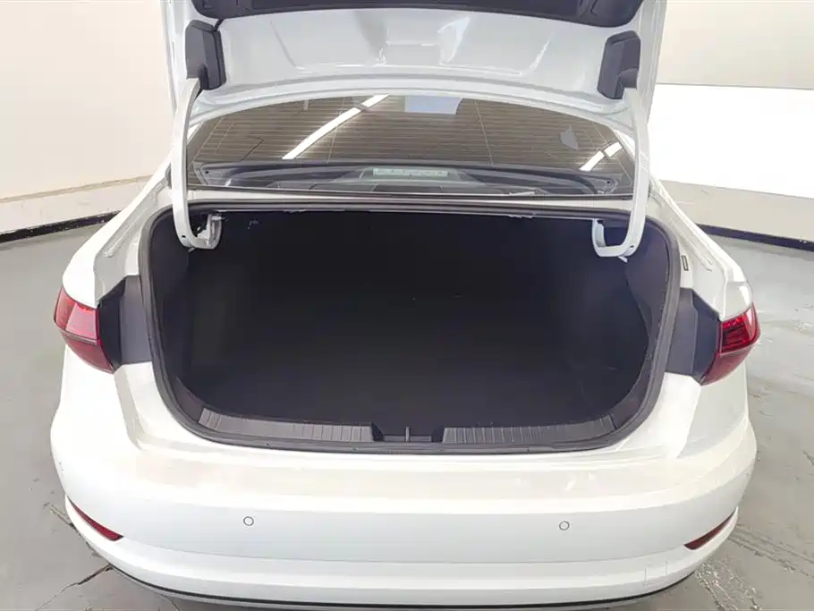 Volkswagen Sagitar 2022 280TSI DSG Soaring Edition фото 4