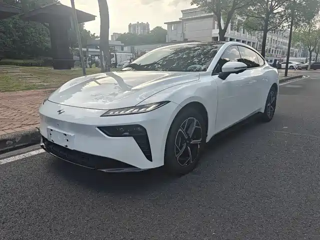 Dongfeng Yipai eπ007 2024