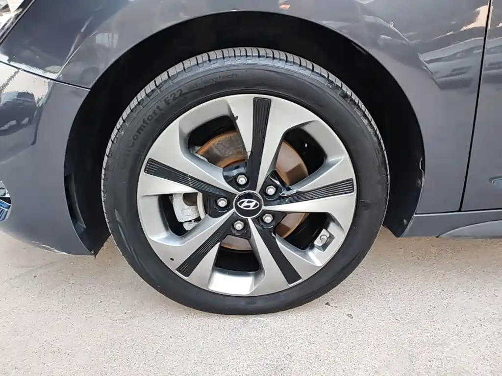 Hyundai Lafesta 2020 2019 280TGDi Sport Edition China VI