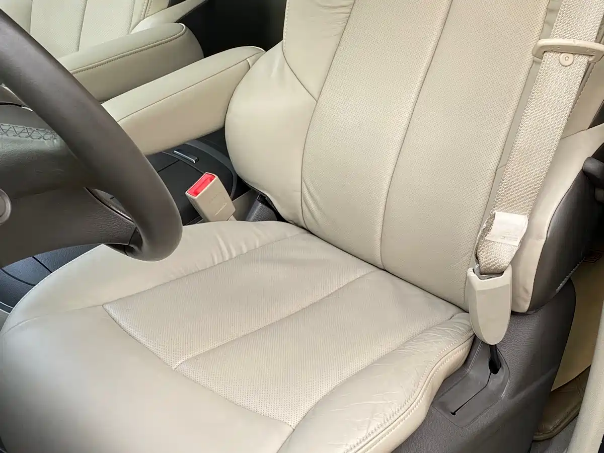 Buick GL8 2013 3.0L XT Luxury Business Flagship Edition фото 25