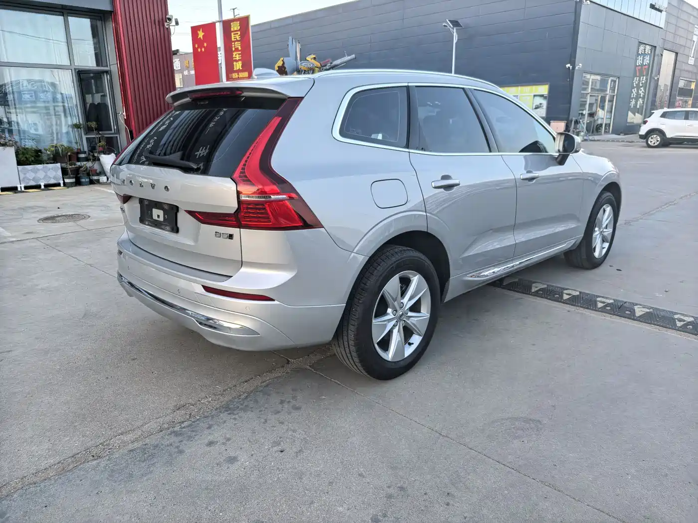 VOLVO XC60