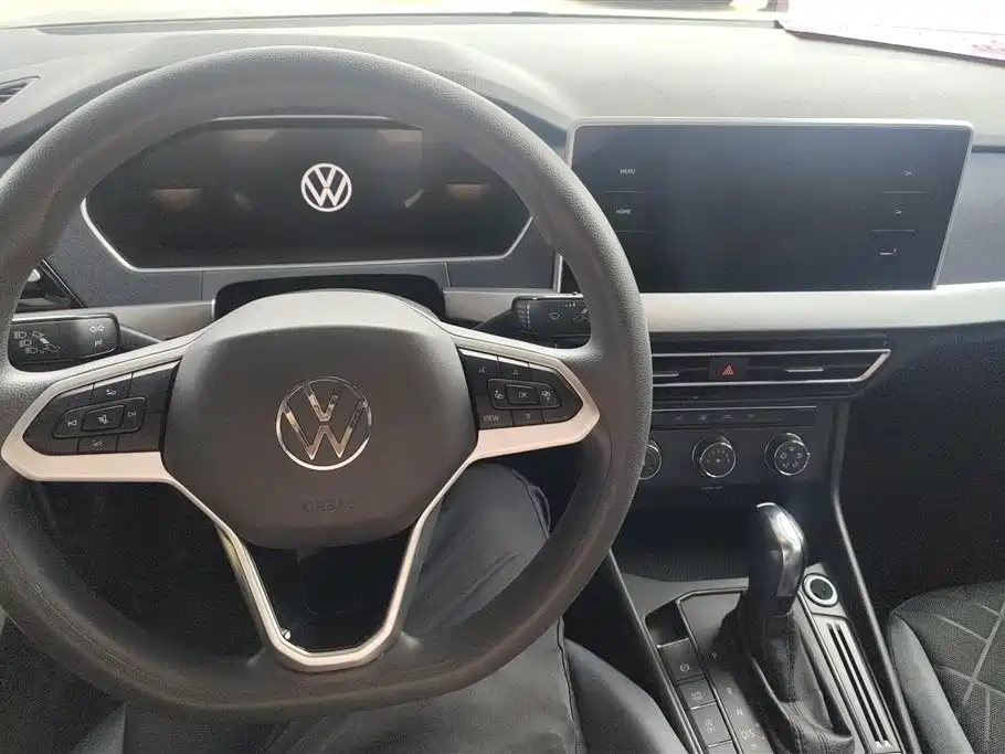 Volkswagen Lavida 2023 Facelift 1.5L Auto Comfort Edition фото 12