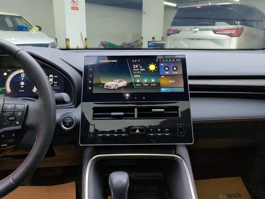 Toyota Avalon 2024 Hybrid 2.0L Luxury Edition фото 13