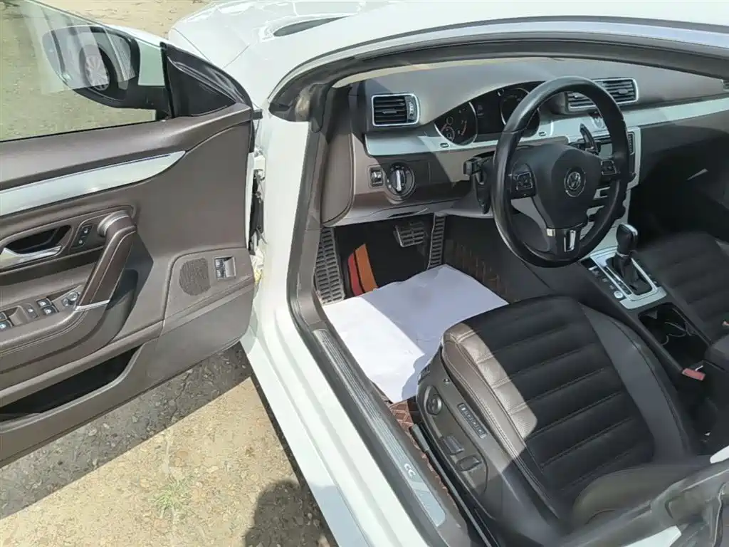 Volkswagen FAW-Volkswagen CC 2018 1.8TSI Luxury фото 16