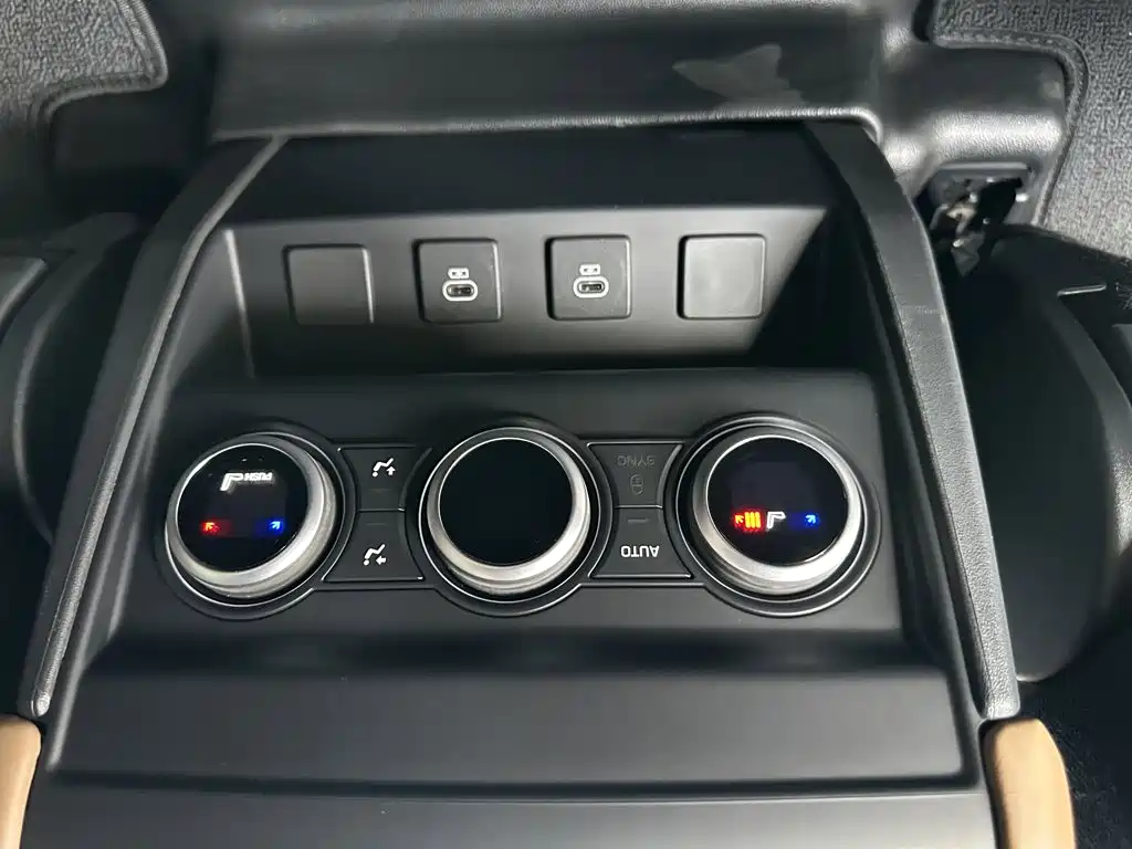 Land Rover Defender 2026 2025 110 3.0T P400 Dark Special Edition