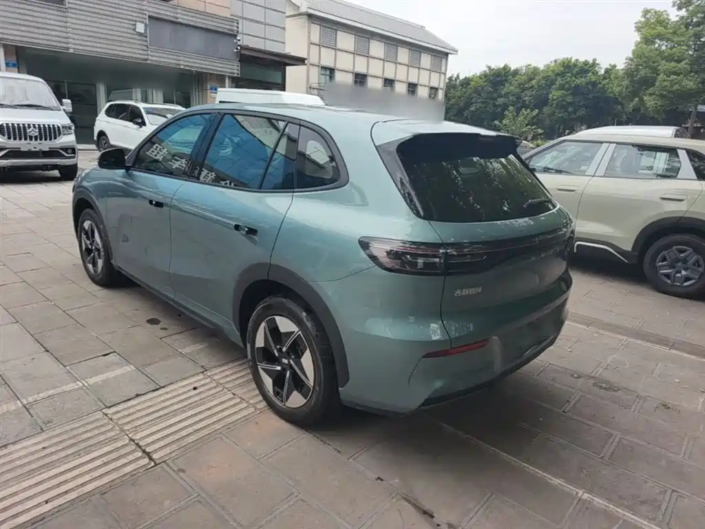 Geely Galaxy Galaxy E5 2024 530km Voyage Edition фото 5