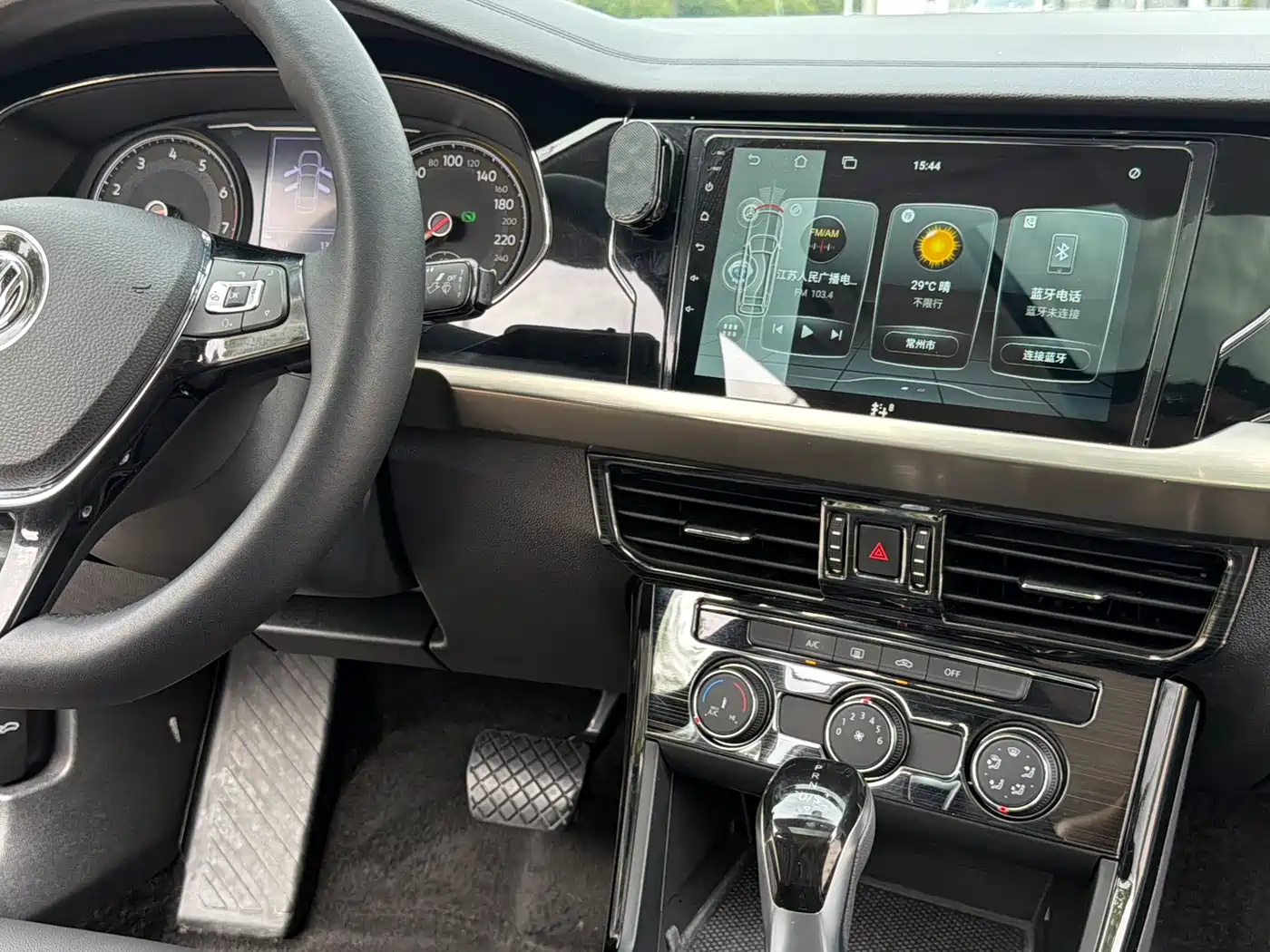 Volkswagen Passat 2019 Model 280TSI Business Edition China VI фото 16