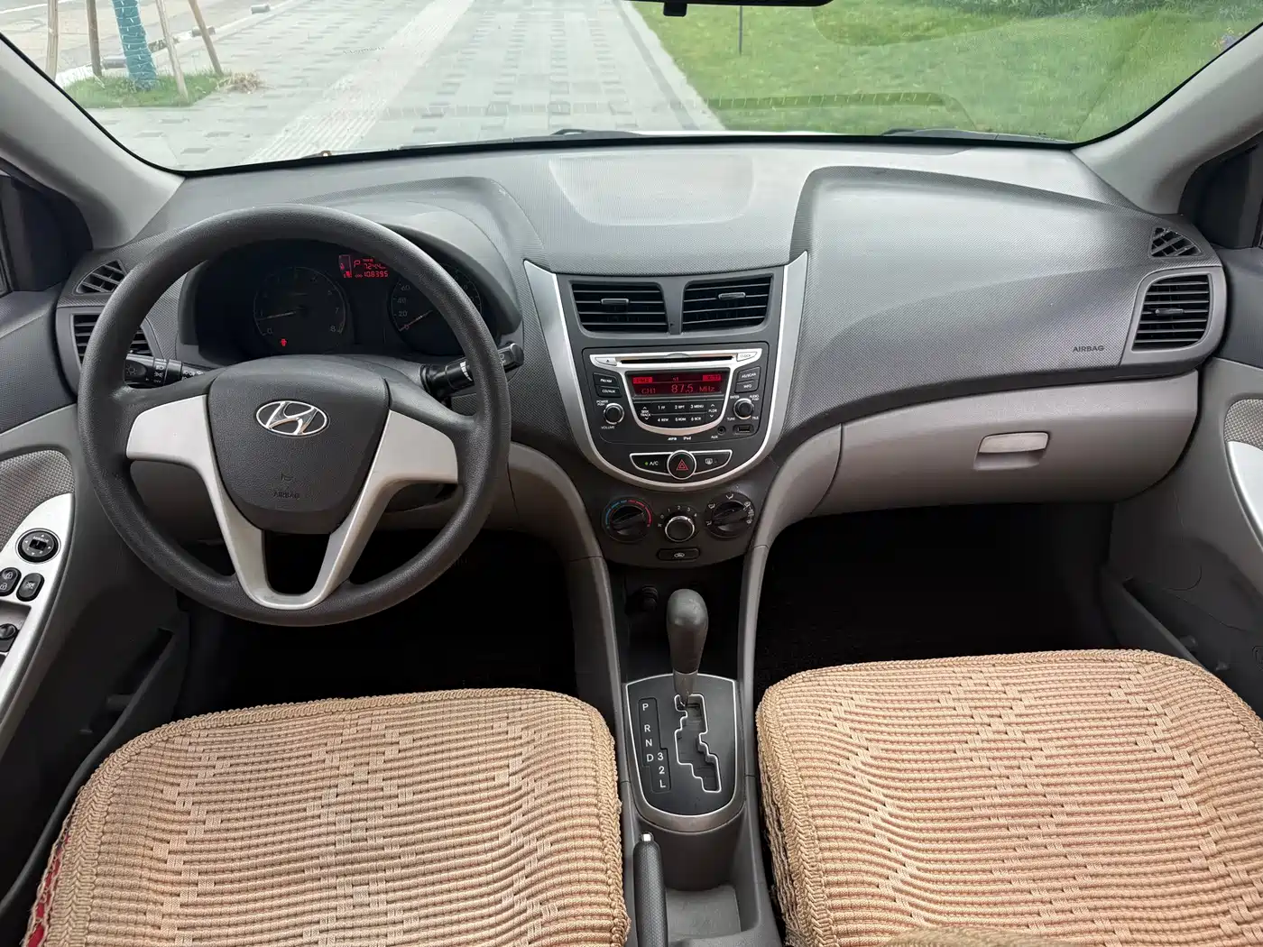 Hyundai Verna 2010 Sedan 1.4L Automatic Comfort GS фото 7
