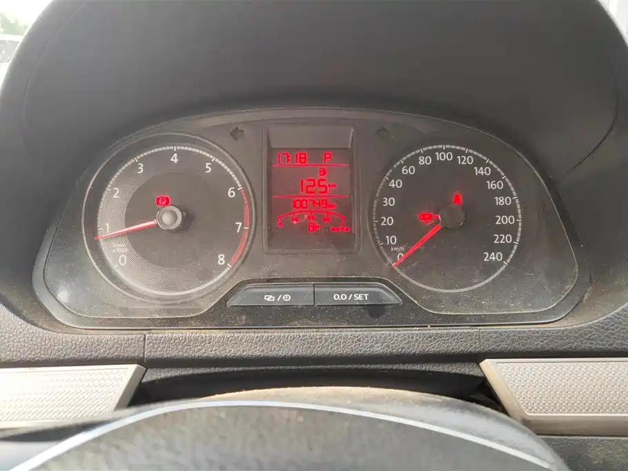 Volkswagen Jetta 2017 1.5L Automatic Comfort фото 14